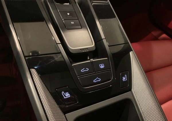 Porsche 911 cena 599000 przebieg: 10000, rok produkcji 2021 z Byczyna małe 596